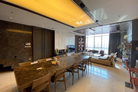 Condominio de 3 dormitorios en Watthana, Bangkok, Tailandia № 134105 - foto 4