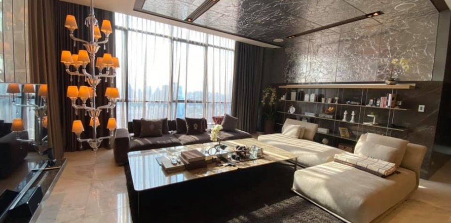 Condominio de 3 dormitorios en Watthana, Bangkok, Tailandia № 134105