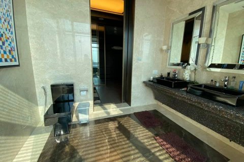 Condominio de 3 dormitorios en Watthana, Bangkok, Tailandia № 134105 - foto 22