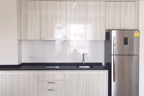 Condominio de 2 dormitorios en Watthana, Bangkok, Tailandia № 134100 - foto 5