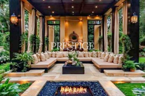 Condo in Pattaya, Thailand, 2 bedrooms № 197796 - photo 3