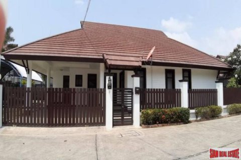 Villa in Pattaya, Thailand 4 Schlafzimmer № 193672