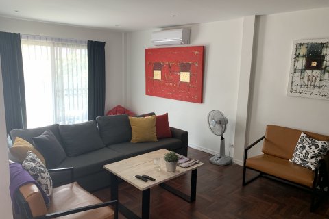 Casa de 4 dormitorios en Bang Kaeo, Tailandia № 137159 - foto 3