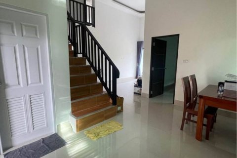 Casa de 3 dormitorios en Surat Thani, Tailandia № 115408 - foto 4