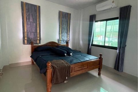 Casa de 3 dormitorios en Surat Thani, Tailandia № 115408 - foto 5