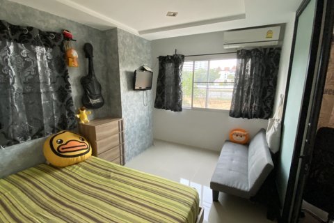 Sobre plano Trio Gems en Pattaya, Tailandia № 28880 - foto 6