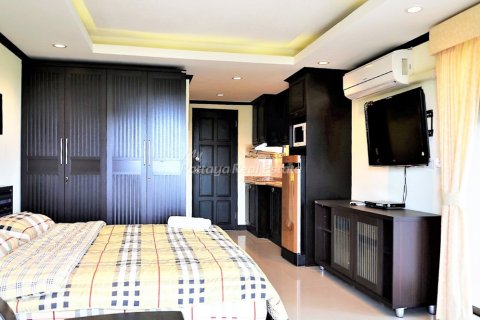Studio in the Condo in Bang Lamung, Thailand  № 205074