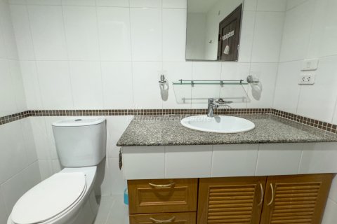 Condominio de 1 dormitorio en Bang Lamung, Tailandia № 205073 - foto 13