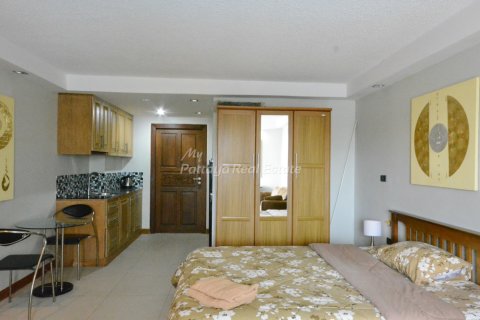 Estudio en el condominio en Bang Lamung, Tailandia № 205075 - foto 3