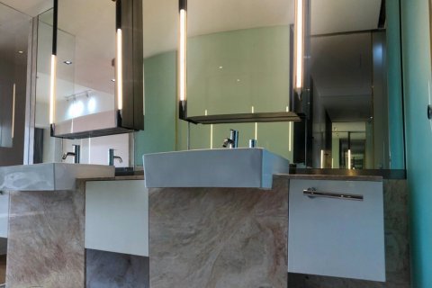 Condominio de 3 dormitorios en Bangkok, Tailandia № 65649 - foto 15