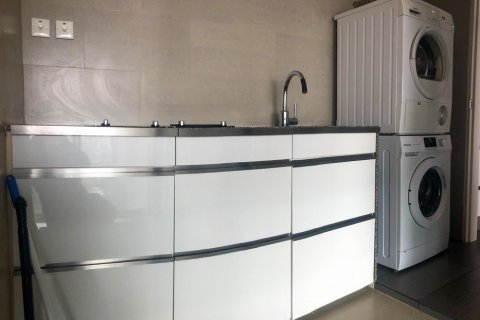 Condominio de 3 dormitorios en Bangkok, Tailandia № 65649 - foto 8