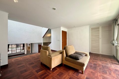 Adosado de 3 dormitorios en Bangkok, Tailandia № 65654 - foto 6
