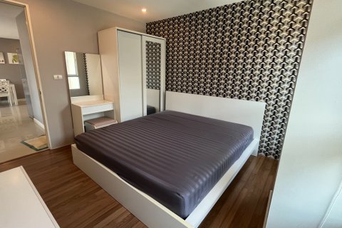Condo in Watthana, Bangkok, Thailand, 2 bedrooms  № 200902 - photo 8