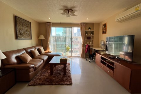 Condo in Watthana, Bangkok, Thailand, 2 bedrooms № 200901 - photo 6