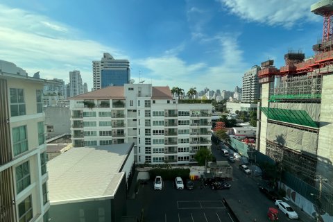 Condo in Watthana, Bangkok, Thailand, 2 bedrooms № 200901 - photo 3