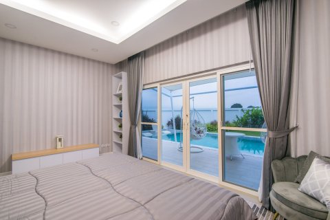 Chalet de 3 dormitorios en Hua Hin, Tailandia № 168540 - foto 21