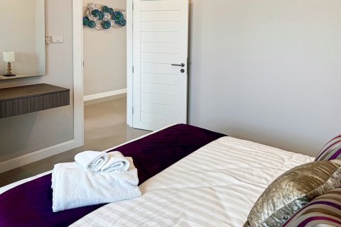Chalet de 3 dormitorios en Hua Hin, Tailandia № 168545 - foto 19