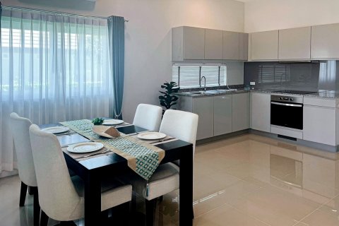 Chalet de 3 dormitorios en Hua Hin, Tailandia № 168545 - foto 10