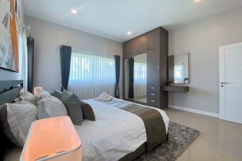 Chalet de 3 dormitorios en Hua Hin, Tailandia № 168546 - foto 16