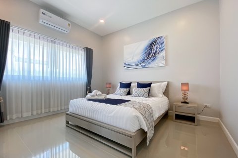 Chalet de 3 dormitorios en Hua Hin, Tailandia № 168546 - foto 21