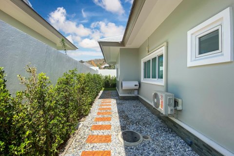 Chalet de 3 dormitorios en Hua Hin, Tailandia № 168546 - foto 26