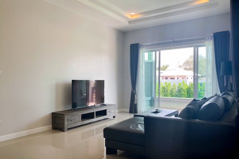 Chalet de 3 dormitorios en Hua Hin, Tailandia № 168546 - foto 8