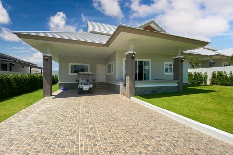Villa in Hua Hin, Thailand 3 bedrooms № 168546