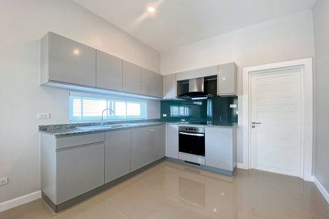 Chalet de 3 dormitorios en Hua Hin, Tailandia № 168546 - foto 13