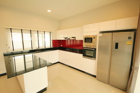 Villa in Hua Hin, Thailand 3 Schlafzimmer № 168544 - Foto 26