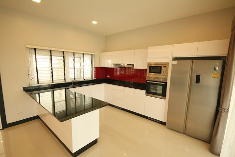 Villa in Hua Hin, Thailand 3 Schlafzimmer № 168544 - Foto 28
