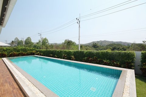 Villa in Hua Hin, Thailand 3 Schlafzimmer № 168544 - Foto 7