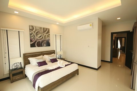 Villa in Hua Hin, Thailand 3 Schlafzimmer № 168544 - Foto 5