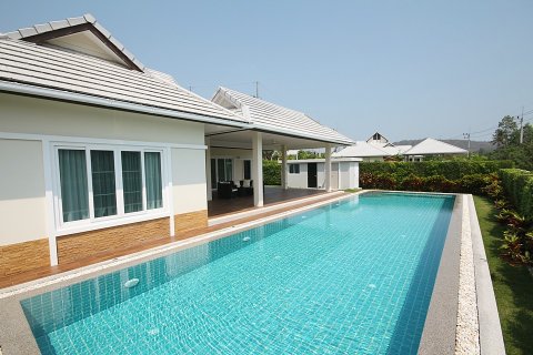 Villa in Hua Hin, Thailand 3 Schlafzimmer № 168544 - Foto 2