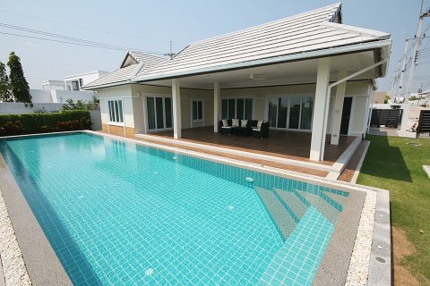 Villa in Hua Hin, Thailand 3 Schlafzimmer № 168544 - Foto 3