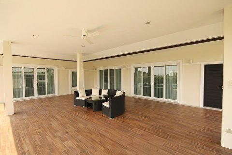 Villa in Hua Hin, Thailand 3 Schlafzimmer № 168544 - Foto 16