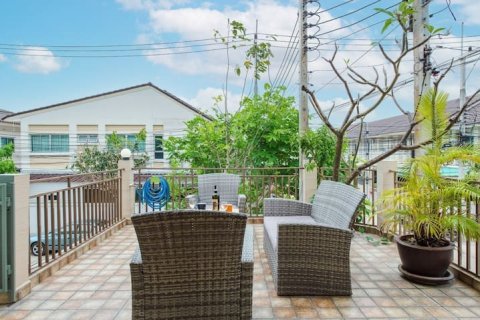 Adosado de 4 dormitorios en Hua Hin, Tailandia № 168543 - foto 2