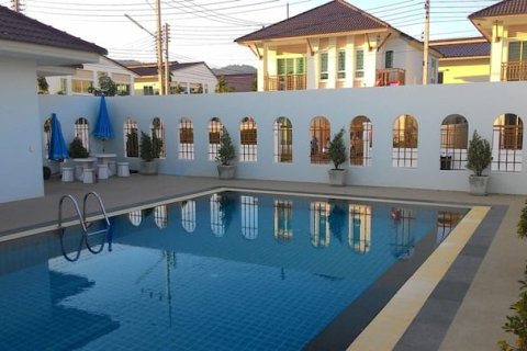 Adosado de 4 dormitorios en Hua Hin, Tailandia № 168543 - foto 25