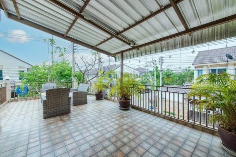 Adosado de 4 dormitorios en Hua Hin, Tailandia № 168543 - foto 5