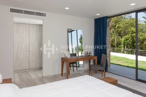 Casa de 4 dormitorios en Kamala, Tailandia № 144559 - foto 11