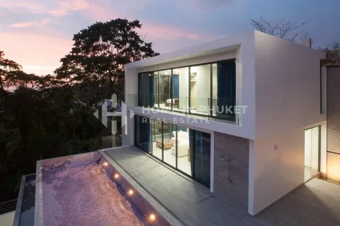 Casa de 4 dormitorios en Kamala, Tailandia № 144559 - foto 2