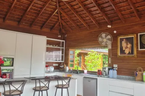 Casa de 4 dormitorios en Hua Hin, Tailandia № 163381 - foto 18