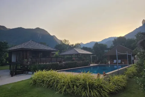 Casa de 4 dormitorios en Hua Hin, Tailandia № 163381 - foto 19