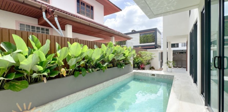 Chalet de 3 dormitorios en Chalong, Tailandia № 179233