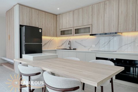 Chalet de 3 dormitorios en Chalong, Tailandia № 179233 - foto 3