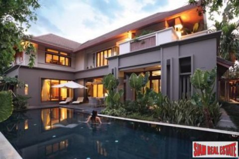 Chalet de 4 dormitorios en Chiang Mai, Tailandia № 202611