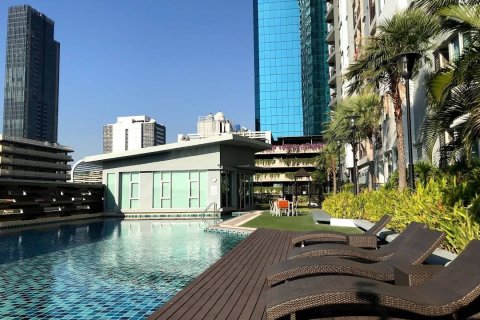 Estudio en el condominio en Bangkok, Tailandia № 205365 - foto 3