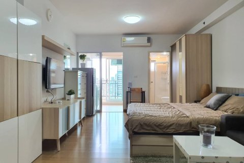 Estudio en el condominio en Bangkok, Tailandia № 205365 - foto 8