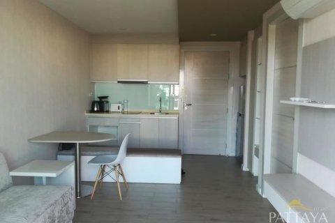 Condominio de 1 dormitorio en Jomtien Beach, Pattaya, Tailandia № 204225 - foto 6