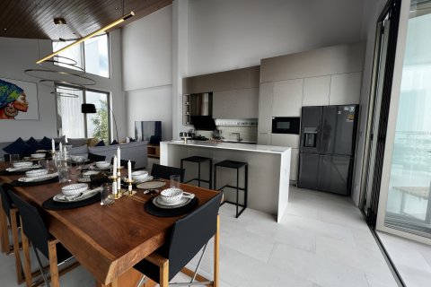 Chalet de 3 dormitorios en Phuket, Tailandia № 67270 - foto 22