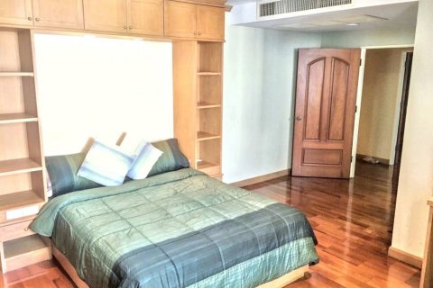 Condominio de 3 dormitorios en Bangkok, Tailandia № 119529 - foto 8